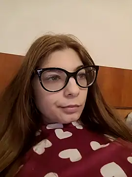 sweetbabygirlforyou online show from April 12, 2026, 12:30 pm