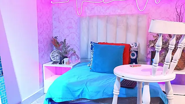 Kardy Castle7 online show from December 18, 2025, 12:20 pm