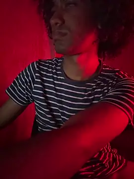 Snapshot of Mixed_Dutch_Boii chatting on December 15, 2025, 8:36 pm Mixed Dutch Boii online show from December 15, 2025, 8:36 pm