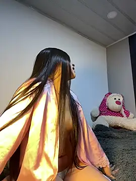 Snapshot of nicky_and_isabella chatting on December 14, 2025, 1:56 am nicky and isabella online show from December 14, 2025, 1:56 am