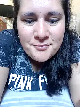 Clara Arg online show from November 25, 2025, 2:39 pm