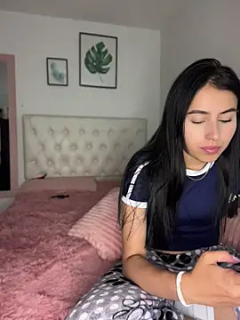 BIJOU SECRET online show from April 24, 2026, 3:30 am