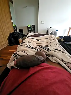 16Hose online show from March 21, 2026, 11:25 am