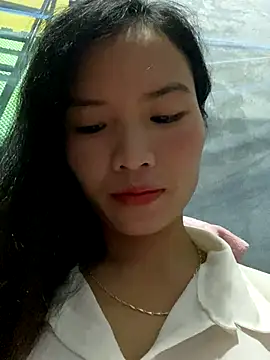 Yunzang online show from November 2, 2025, 11:32 pm