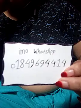 Snapshot of Naughty_Mow chatting on October 28, 2025, 1:39 am Naughty Mow online show from October 28, 2025, 1:39 am