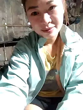 yeu-yeu online show from November 8, 2025, 11:52 pm