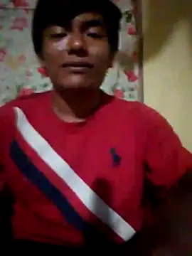 GuzzMiranda18 online show from November 15, 2025, 8:40 am