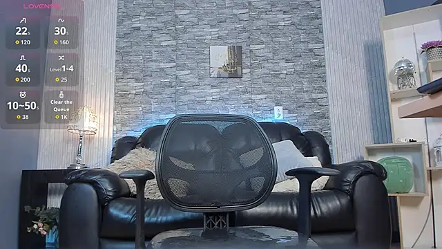 zack joness18 online show from March 17, 2026, 4:26 am