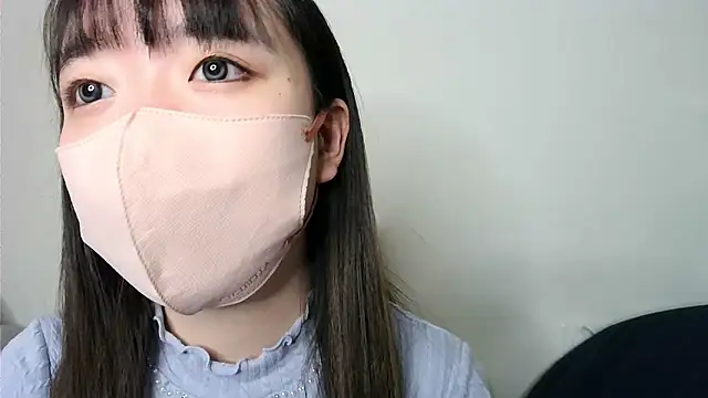 yua chan00 online show from December 14, 2025, 1:17 pm