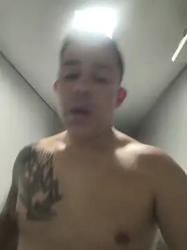 paupratodaobra84 online show from November 4, 2025, 11:52 pm