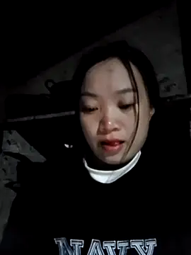 Snapshot of Phoena-a chatting on November 3, 2025, 11:03 am Phoena-a online show from November 3, 2025, 11:03 am