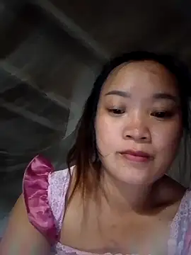 Snapshot of Phoena-a chatting on November 12, 2025, 3:27 pm Phoena-a online show from November 12, 2025, 3:27 pm