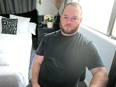 Snapshot of john_clarisa chatting on November 10, 2025, 6:18 am john clarisa online show from November 10, 2025, 6:18 am