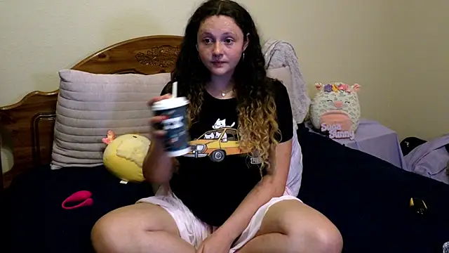 sugasunny04 online show from April 11, 2026, 5:59 am