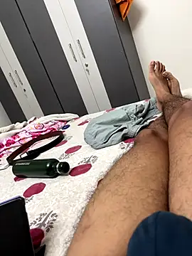 Snapshot of bitujd98 chatting on October 25, 2025, 10:10 pm bitujd98 online show from October 25, 2025, 10:10 pm