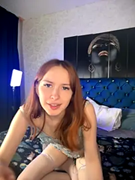 Snapshot of AmberlyCarr chatting on November 10, 2025, 9:03 am AmberlyCarr online show from November 10, 2025, 9:03 am