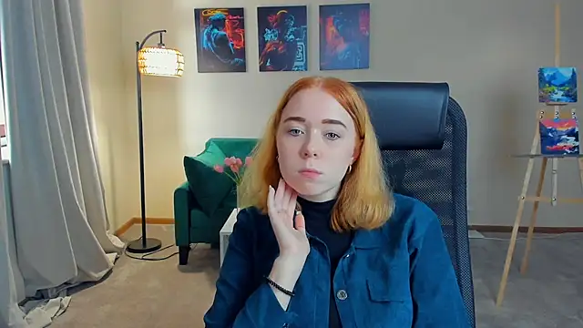 Snapshot of AddieOsler chatting on October 27, 2025, 6:58 am AddieOsler online show from October 27, 2025, 6:58 am