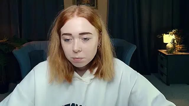 Snapshot of AddieOsler chatting on December 5, 2025, 8:28 pm AddieOsler online show from December 5, 2025, 8:28 pm