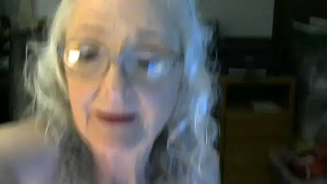 JoleneDelacroix online show from December 2, 2025, 4:09 pm