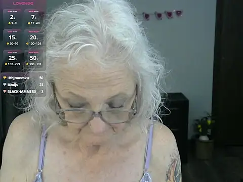 JoleneDelacroix online show from February 8, 2026, 5:10 pm