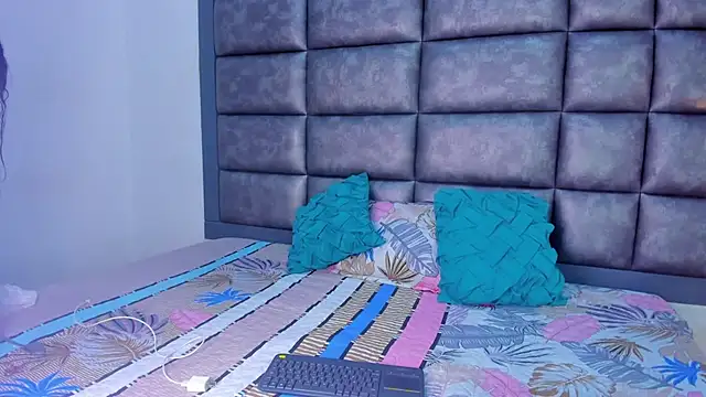 Snapshot of Sasha_Picot17 chatting on December 1, 2025, 3:07 am Sasha Picot17 online show from December 1, 2025, 3:07 am