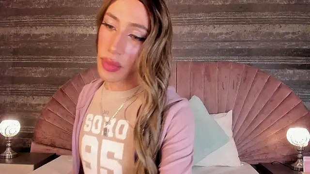 Nayla Monroee online show from July 16, 2026, 9:34 pm