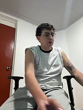 Snapshot of Sam_Rush chatting on July 10, 2026, 3:28 am Sam Rush online show from July 10, 2026, 3:28 am