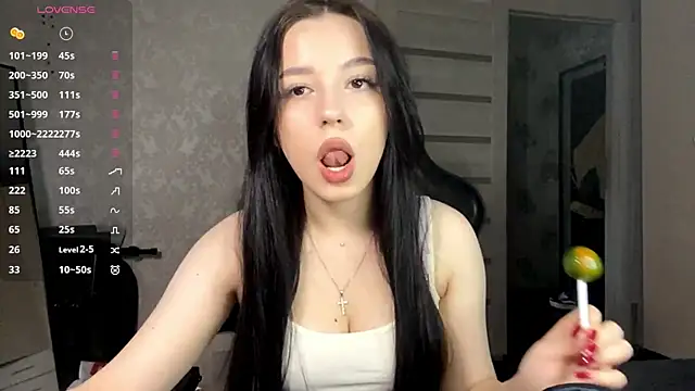 AngilaDoyal online show from October 31, 2025, 7:05 am