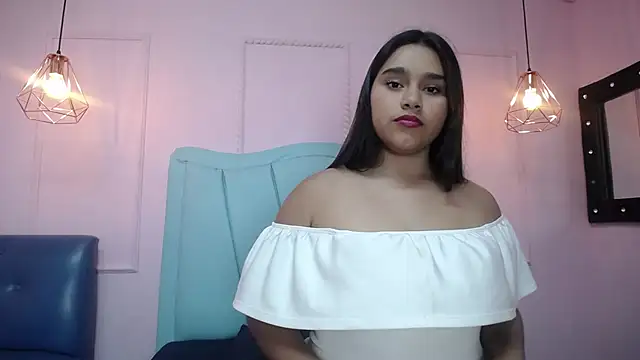 Snapshot of maiacurvy chatting on October 25, 2025, 11:16 pm maiacurvy online show from October 25, 2025, 11:16 pm