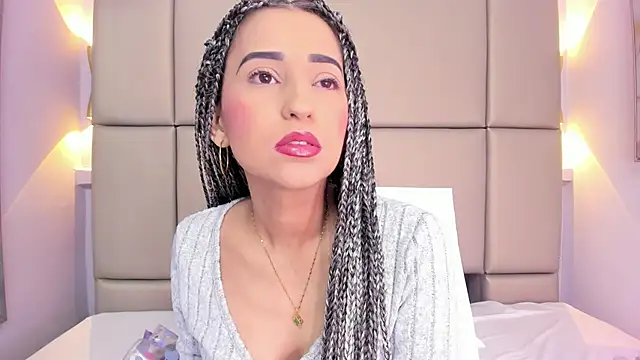 Snapshot of violett_rabbit_ chatting on November 17, 2025, 12:09 pm violett rabbit online show from November 17, 2025, 12:09 pm