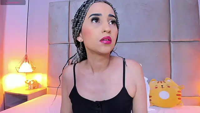 Snapshot of violett_rabbit_ chatting on December 14, 2025, 12:22 pm violett rabbit online show from December 14, 2025, 12:22 pm