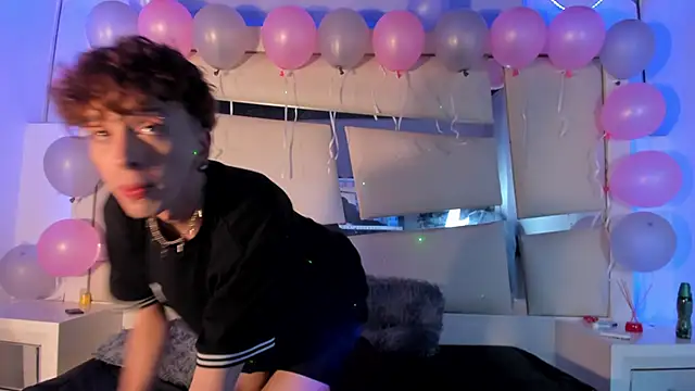 Snapshot of Genesis_ask chatting on November 5, 2025, 4:15 am Genesis ask online show from November 5, 2025, 4:15 am