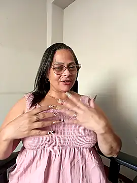 Angie milf50 online show from April 19, 2026, 8:55 pm