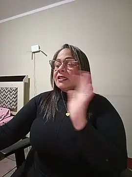 Snapshot of Angie_milf50 chatting on June 5, 2026, 12:59 am Angie milf50 online show from June 5, 2026, 12:59 am