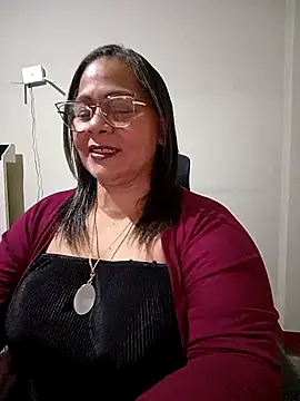 Snapshot of Angie_milf50 chatting on May 6, 2026, 3:10 am Angie milf50 online show from May 6, 2026, 3:10 am