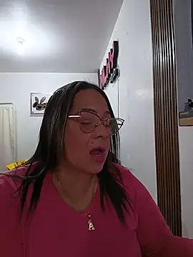Angie milf50 online show from July 4, 2026, 9:41 pm