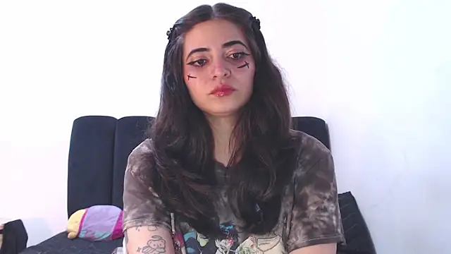 Snapshot of Annagoth_ chatting on June 27, 2026, 3:56 am Annagoth online show from June 27, 2026, 3:56 am