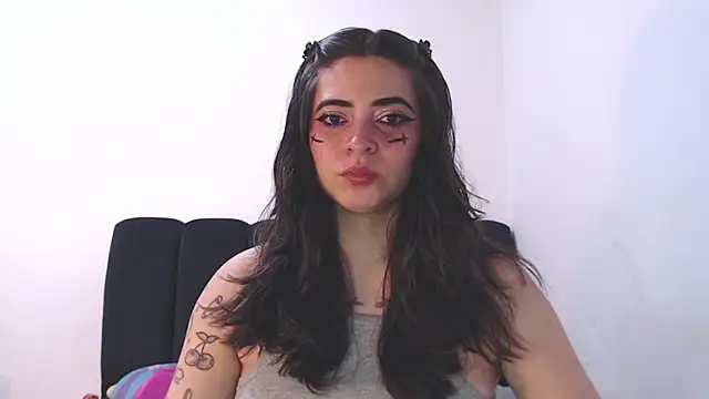 Snapshot of Annagoth_ chatting on June 30, 2026, 10:54 pm Annagoth online show from June 30, 2026, 10:54 pm