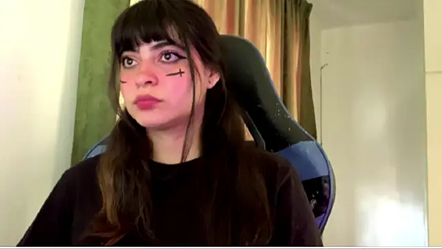 Annagoth  online show from April 2, 2026, 4:24 pm