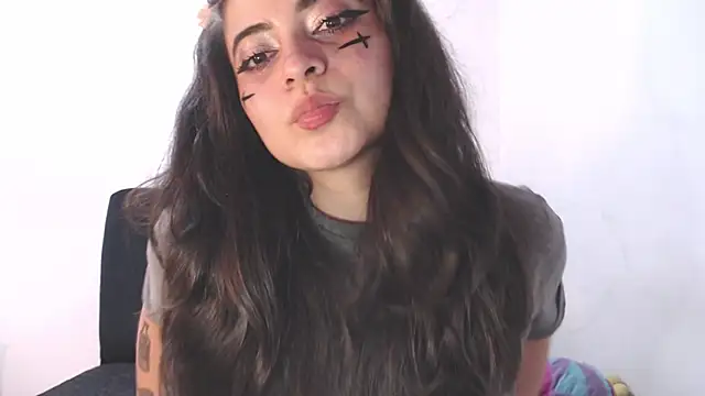 Snapshot of Annagoth_ chatting on July 2, 2026, 2:12 am Annagoth online show from July 2, 2026, 2:12 am