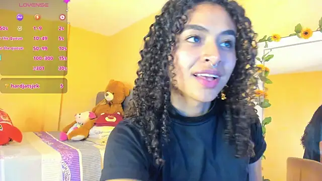 Snapshot of Keniia_rizz chatting on June 8, 2026, 7:14 pm Keniia rizz online show from June 8, 2026, 7:14 pm