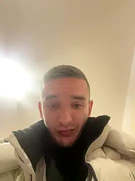 Bodi20  online show from October 26, 2025, 2:12 am