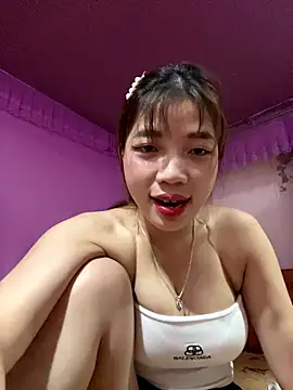 Snapshot of Zlienr023 chatting on October 31, 2025, 3:08 pm Zlienr023 online show from October 31, 2025, 3:08 pm