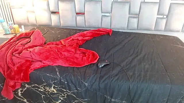 Snapshot of Memi_xxx chatting on November 15, 2025, 2:59 am Memi xxx online show from November 15, 2025, 2:59 am