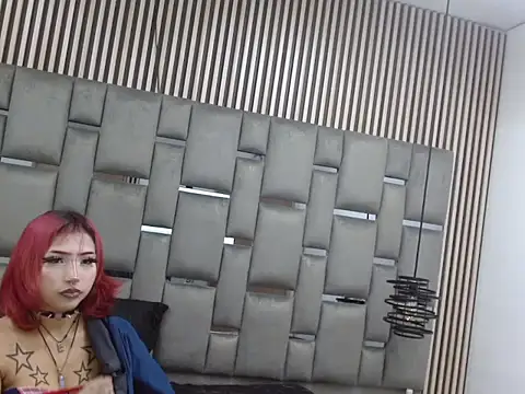 Snapshot of Memi_xxx chatting on November 4, 2025, 2:15 am Memi xxx online show from November 4, 2025, 2:15 am