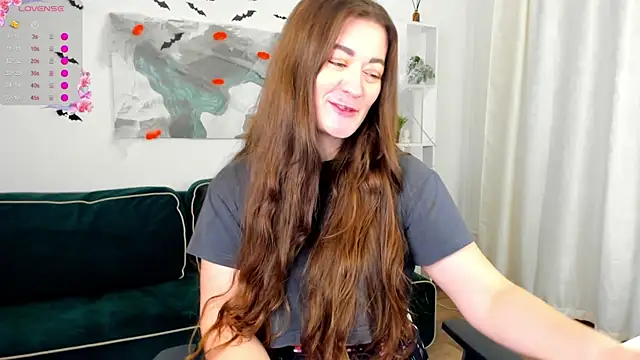 LiyaDaily online show from October 30, 2025, 1:48 am