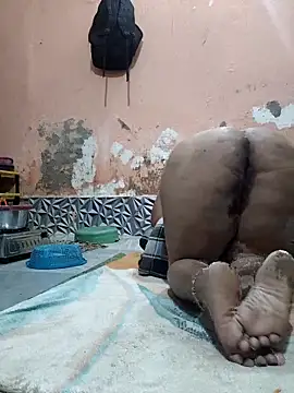 CUTE-GIRL-1 online show from April 1, 2026, 5:21 pm