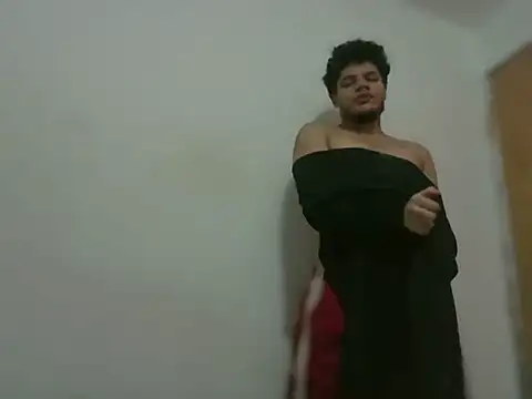 riley xxx online show from December 17, 2025, 4:39 am