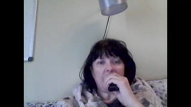 Snapshot of Viknika chatting on November 4, 2025, 10:08 am Viknika online show from November 4, 2025, 10:08 am