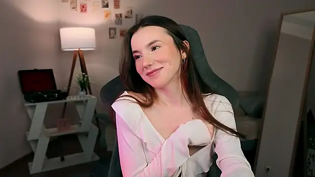 Snapshot of yourfrenchteacher chatting on November 28, 2025, 4:45 am yourfrenchteacher online show from November 28, 2025, 4:45 am